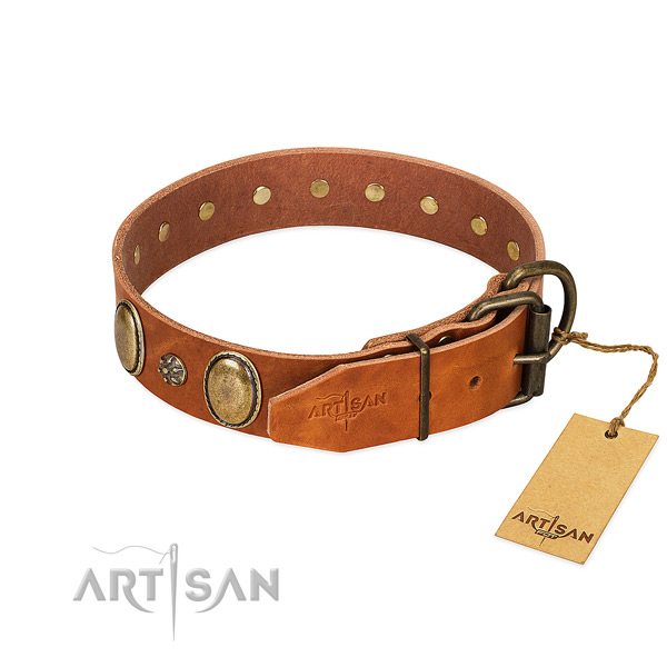 Comfy wearing high quality genuine leather dog collar