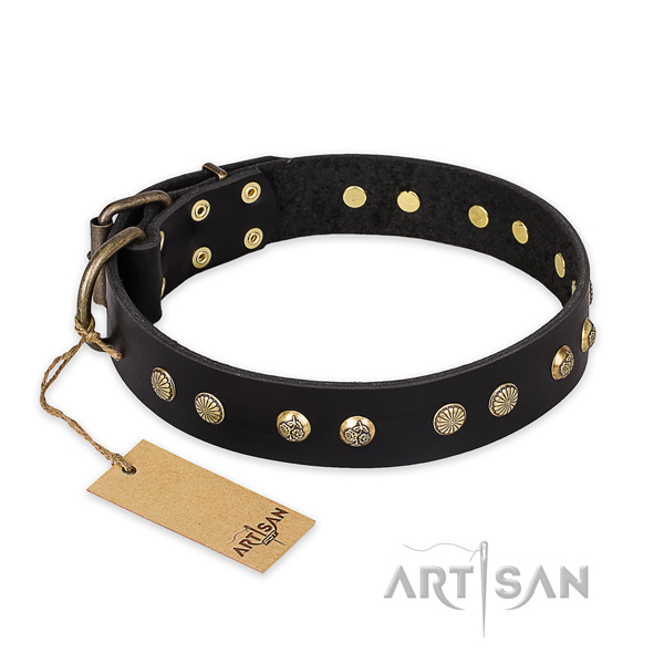 Convenient genuine leather dog collar with corrosion proof buckle