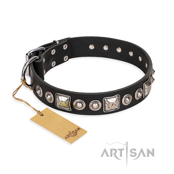 Full grain leather dog collar made of quality material with rust-proof buckle