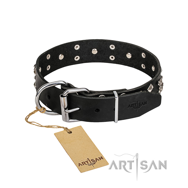 Leather dog collar with polished edges for convenient everyday appliance