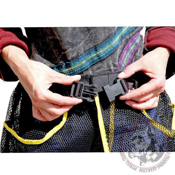 Quick Release Buckle on Pitbull Trainer Skirt